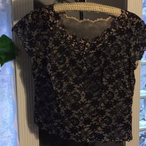 Vintage lace short shirt